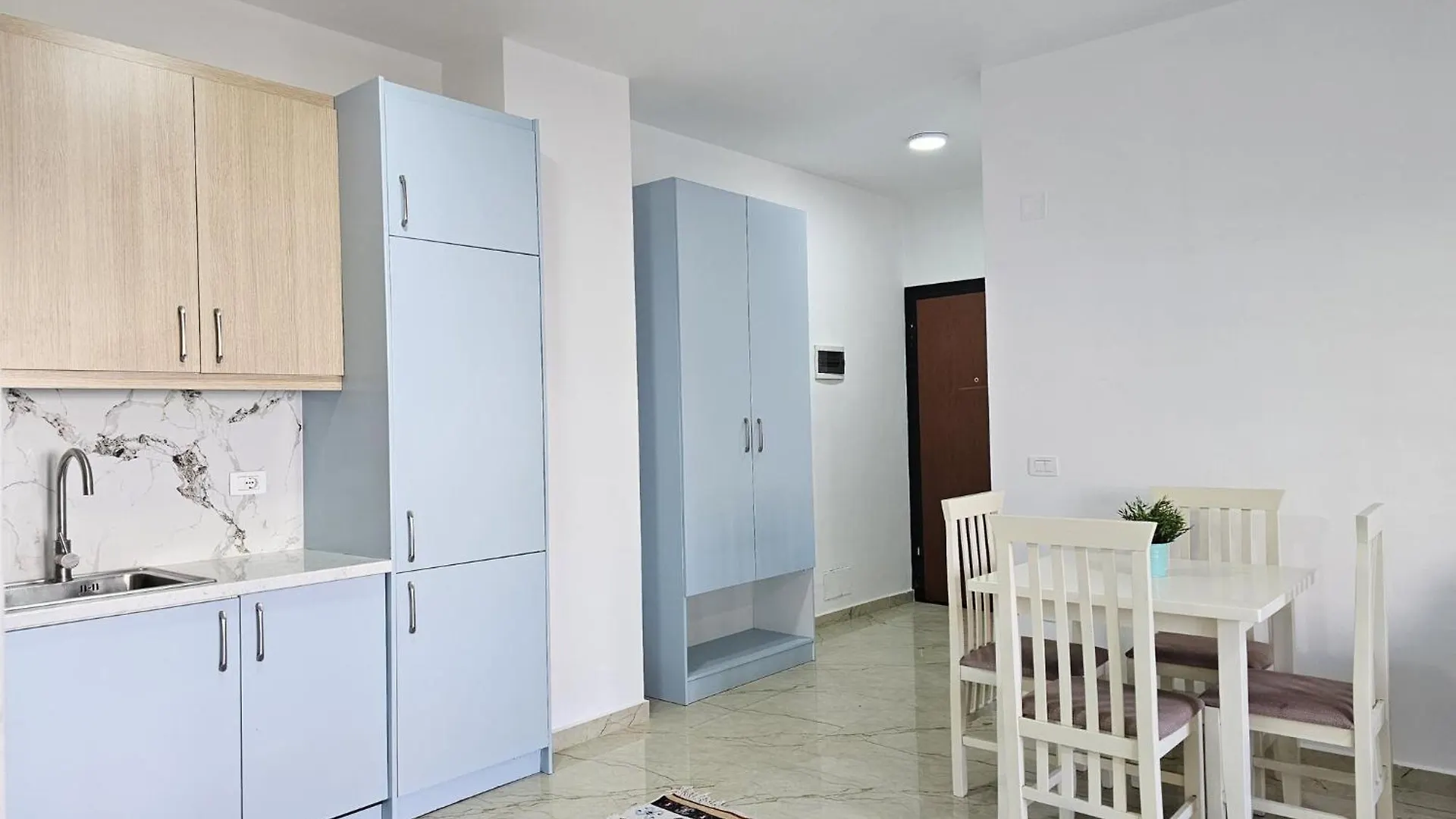 Apartamento Modern Essentials With A Touch Of Sea Breeze Sarandë