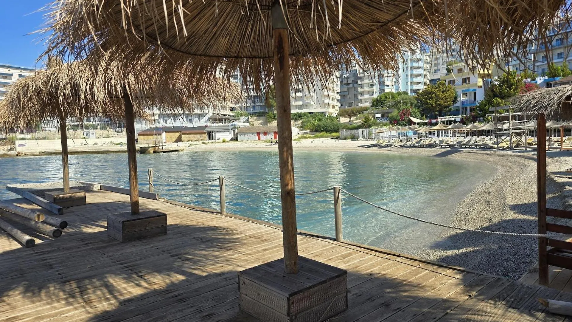 Apartamento Modern Essentials With A Touch Of Sea Breeze Sarandë